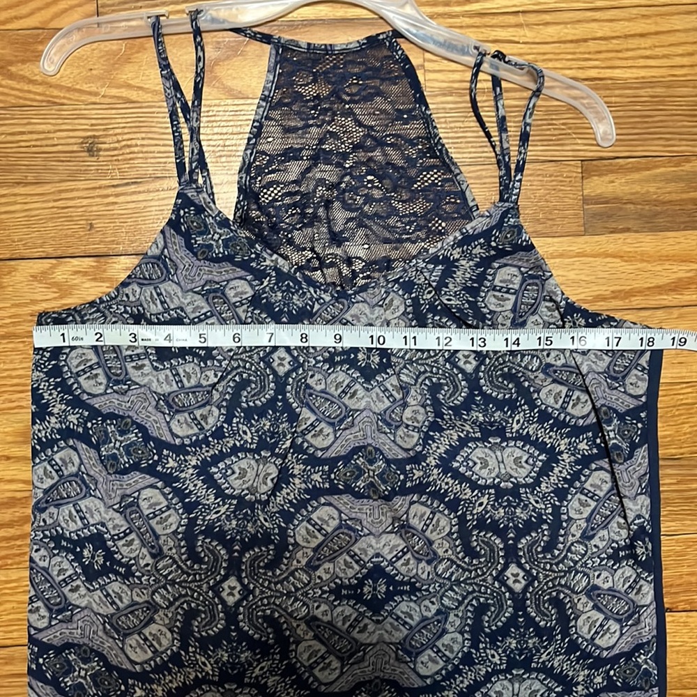 Maurices. Size Large. Camisole. Blue/Lavender/Cream/Olive. Like new. - Picture 6 of 11